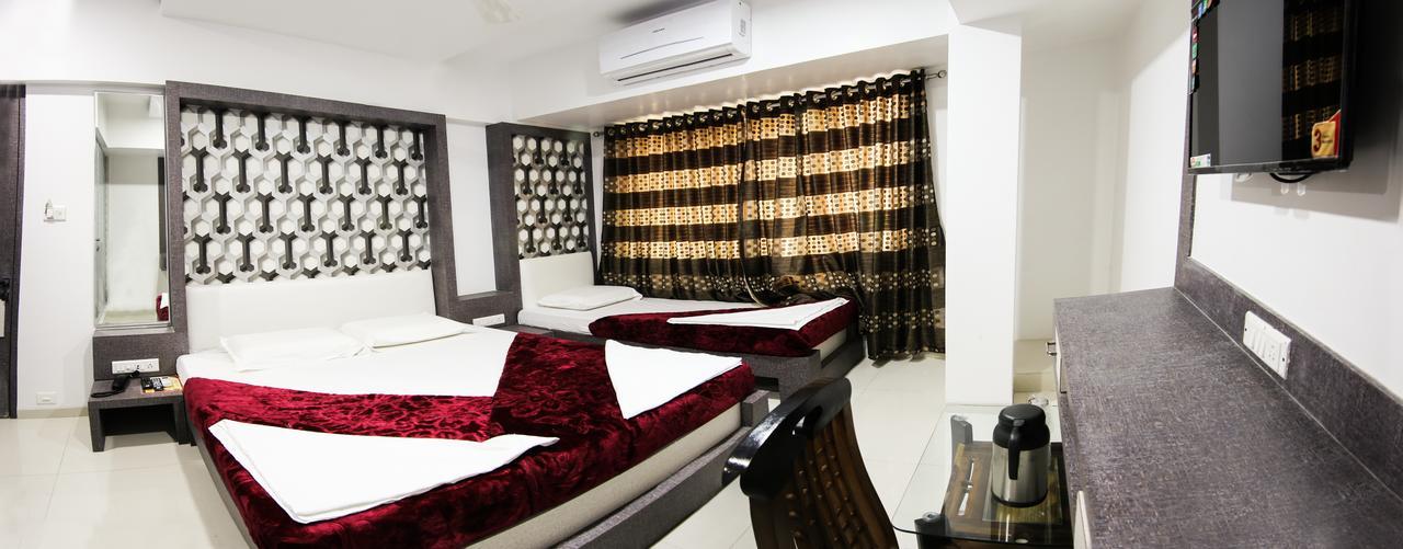 نافي مومباي Hotel Fantacee المظهر الخارجي الصورة